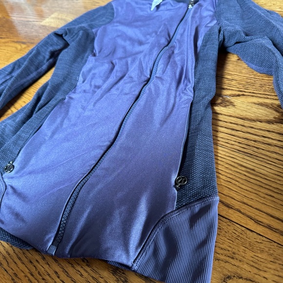 Lululemon Renewed Jacket Purple Herringbone Full Zip | Size 4 - Picture 6 of 9